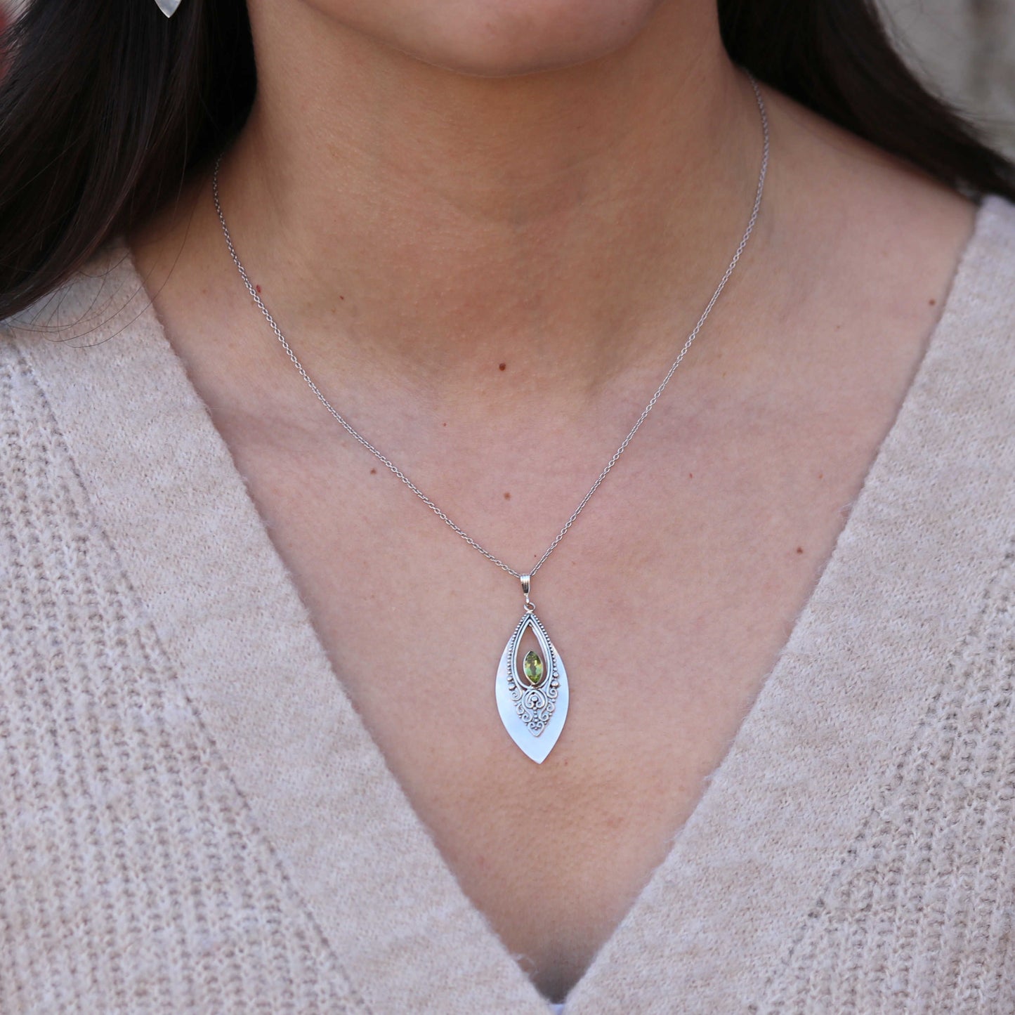 Mother of Pearl & Peridot Necklace